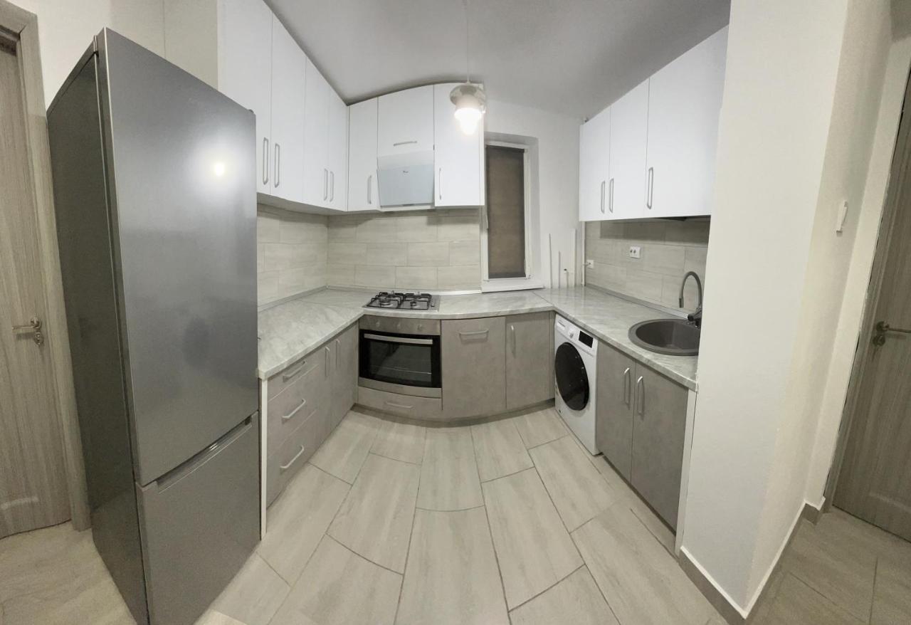 Home Sweet Home Apartment With 3 Rooms Buzau Exterior photo